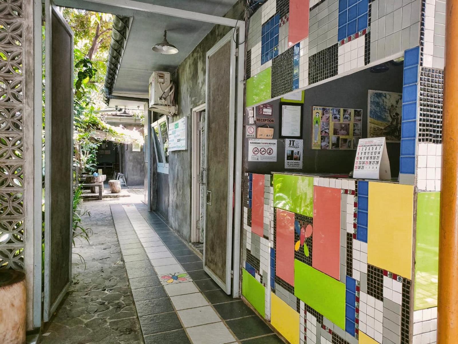 Jeng Tini Guest House โบกอร์ ภายนอก รูปภาพ