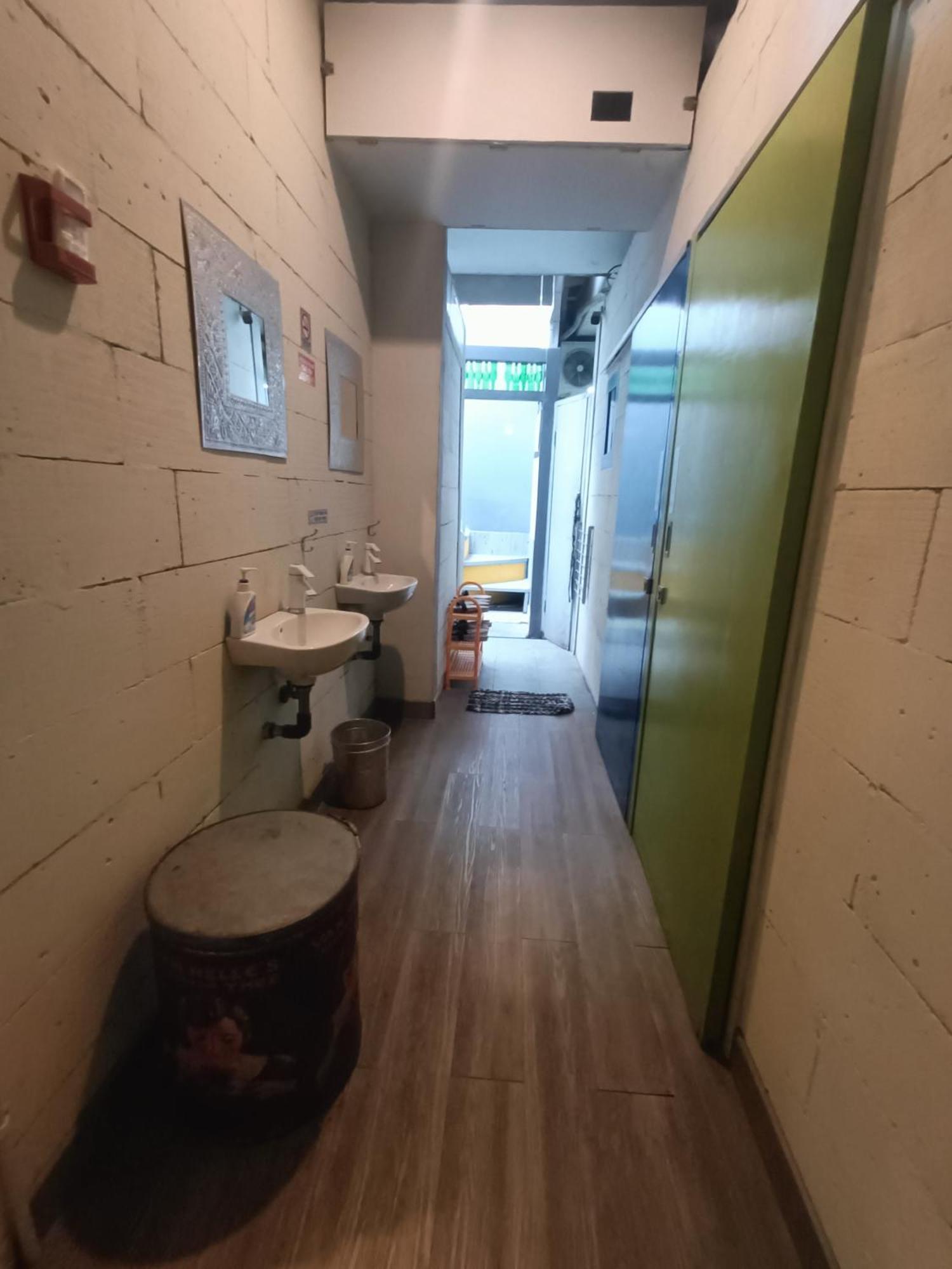 Jeng Tini Guest House โบกอร์ ภายนอก รูปภาพ