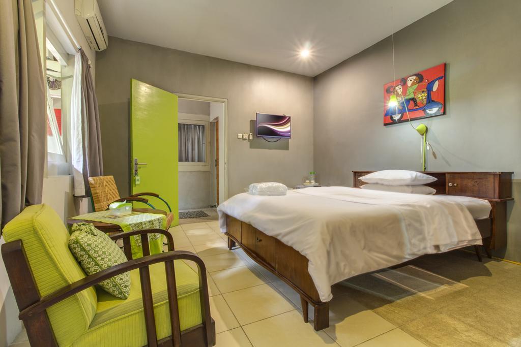Jeng Tini Guest House โบกอร์ ภายนอก รูปภาพ