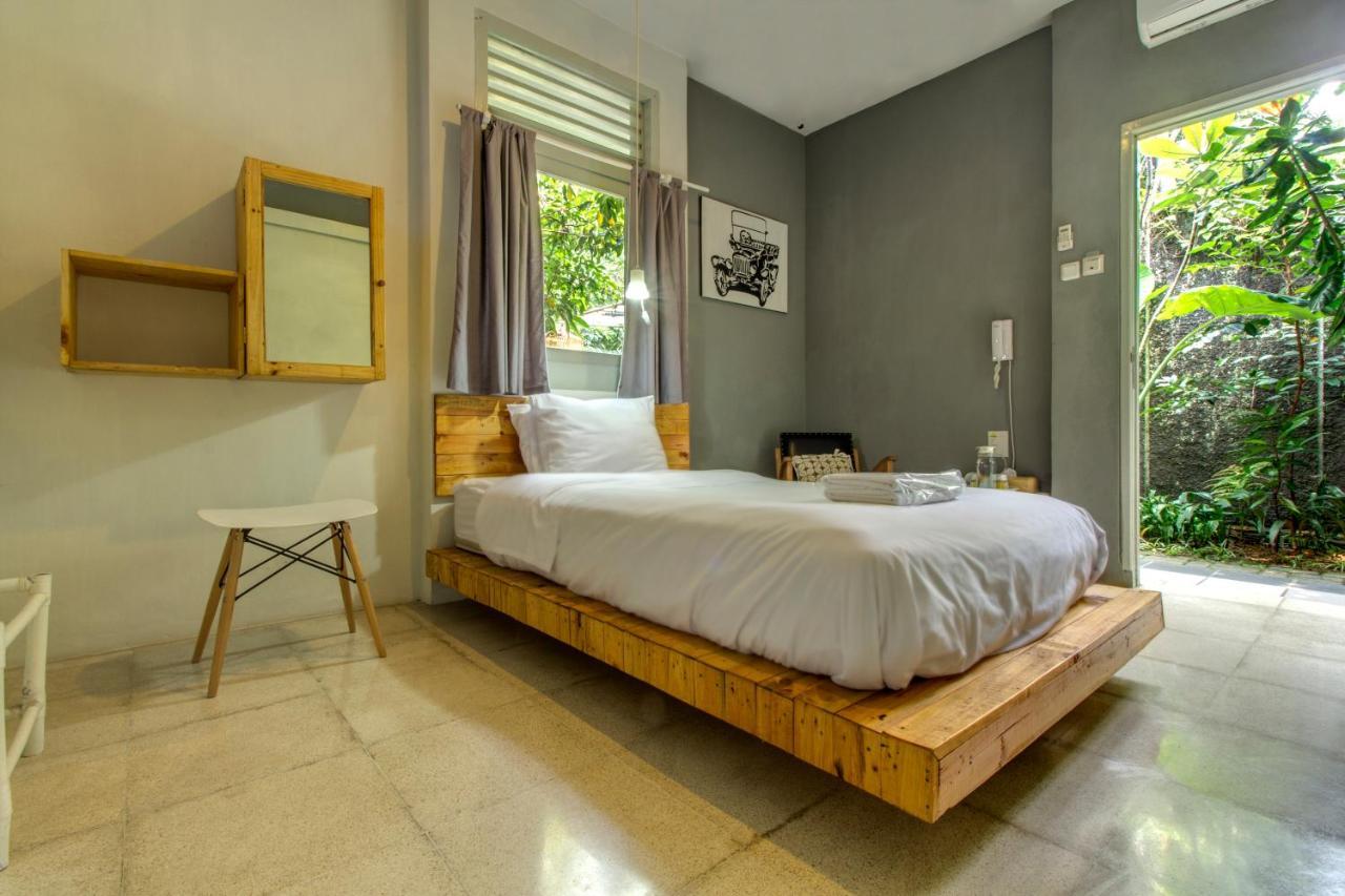 Jeng Tini Guest House โบกอร์ ภายนอก รูปภาพ